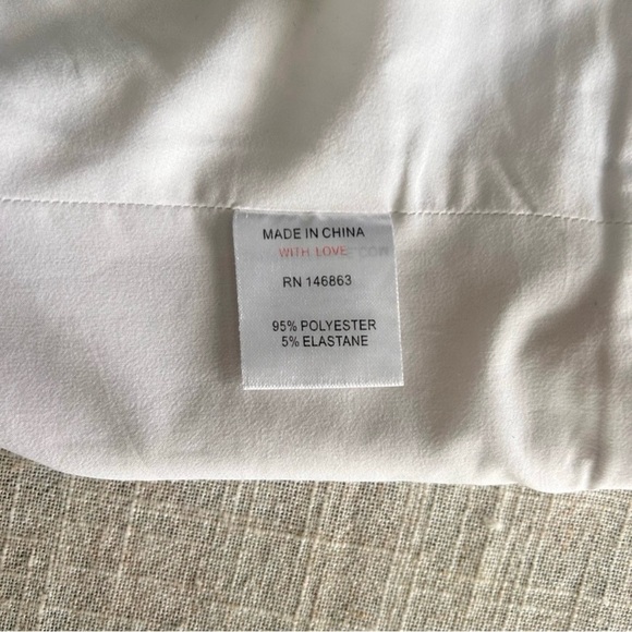 Minimalist White Top Bundle Size M Tie Front Blouse & Structured Crop - Picture 8 of 8